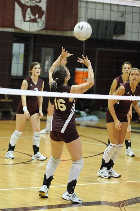 Volleyball Setter Training Techniques To Improve Your Setting Skills