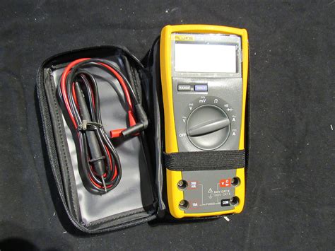 Fluke 77 Multimeter