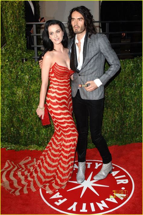 Photo Katy Perry Russell Brand Vanity Fair 2010 Oscars After Party 06