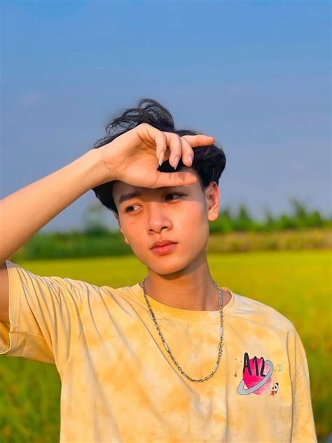 Tiktoker T L N Ti Ng V Tin N K T H N V B C S B O C I L Do C Thuy T Ph C Hot