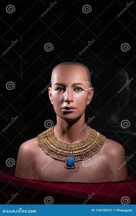 Real Face Of Pharaoh Tutankhamen Egyptian Statue Editorial Photography