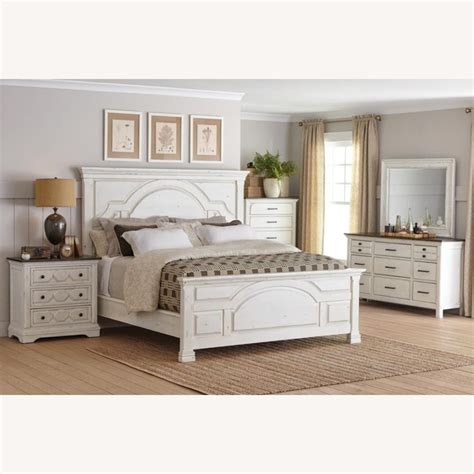 Rustic Style Queen Bed In Vintage White Finish Aptdeco