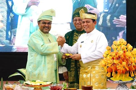 Galeri Foto Upacara Dan Syukuran Hut Ke Kabupaten Karimun Lendoot