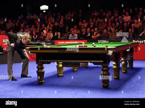 Snooker Shaun Murphy V Stephen Hendry Hi Res Stock Photography And