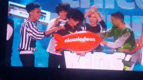 Cd9 Gana En Las CategorÍas CanciÓn Favorita Chico Trendy Y ¡disco