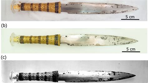 King Tuts Glorious Iron Dagger Is Made From A Meteorite