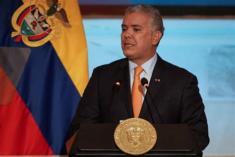 Iván Duque Entregó La Orden De Boyacá 119 Veces Durante Su Presidencia En Su Mayoría Amigos Y