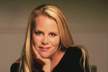 Mary Chapin Carpenter Slayin The Deep Vocals In Shut Up And Kiss Me