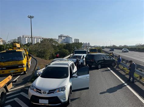 永康交流道5車連環撞 匝道一度塞爆！疑這輛大貨車沒做好這件事釀禍