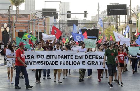 Movimentos Estudantis E Entidades Sindicais Voltam S Ruas De Cuiab