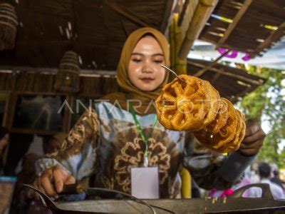 Hst Expo Jadi Ajang Promosi Umkm Daerah Antara Foto