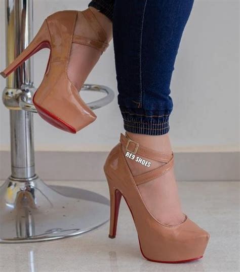 Sandália Feminina Salto Fino Meia Pata Nude Solado Vermelha Re9 Shoes Sandália Feminina