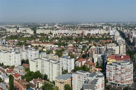 Capitala V Zut De La N L Ime Cum Arat Bucure Tiul Fotografiat Din