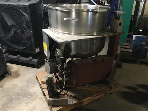 100 Gallon CLEVELAND KGL 100 Gas Fired Steam Kettle Stainless Steel