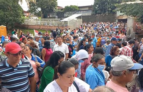 Familias de Carazo viven la Mega Feria de Neurocirugía