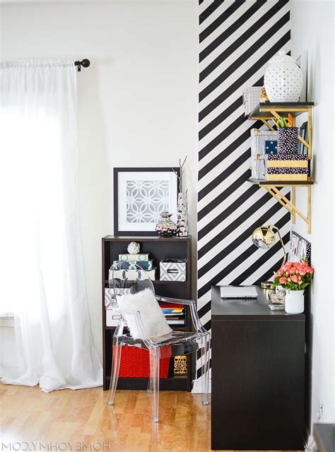 15 Best Stripe Wall Accents