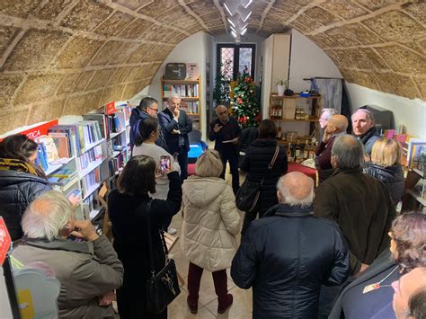 Natale In Libreria Coi Prodotti Del Parco Di Porto Conte Vetrina Di