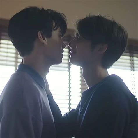 มมตาวไบวน ﾟ on Twitter Cute gay couples Bright pictures Cute gay