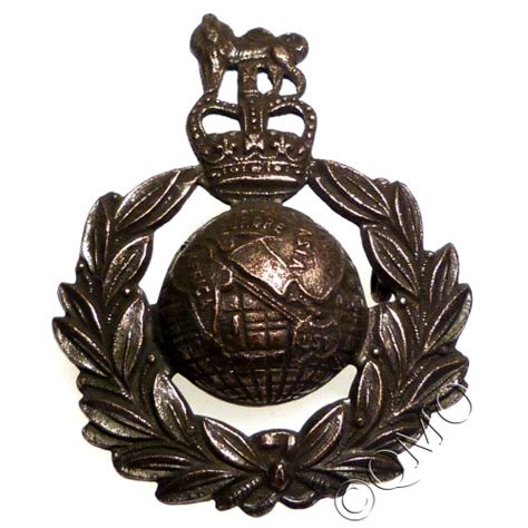 Royal Marines Cap Badge Qc