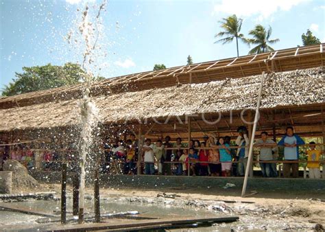 lumpur  pinrang antara foto
