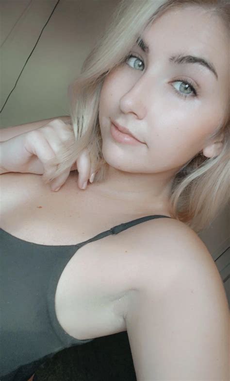 Kinda Miss Being A Blonde Scrolller