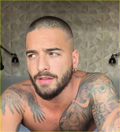 Maluma Dances Shirtless To Instinto Natural In Sexy Video Watch