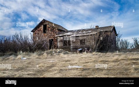 Abandoned Prairie Home Stock Photo Alamy