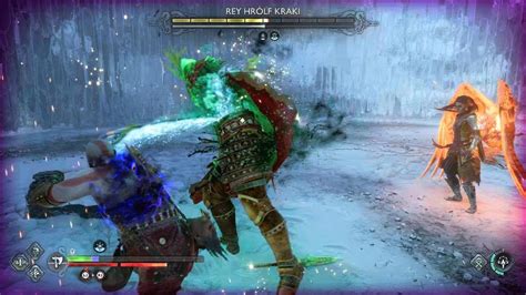 God of War Ragnarök Rey Hrólf Kraki derrotando a Rey Berseker