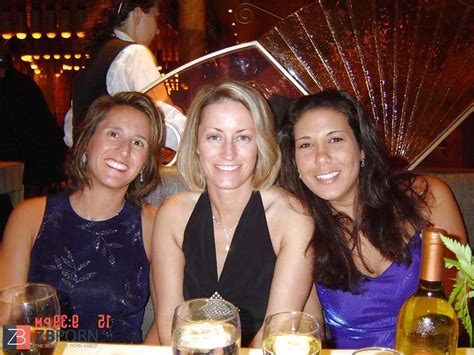 Lesbian Stunner ZB Porn