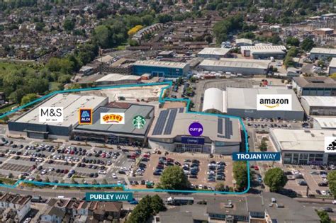 dtz investors complete purchase retail leisure international