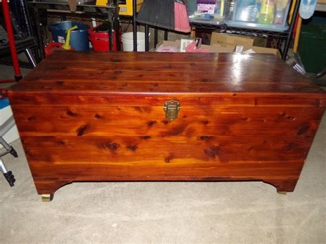 CEDAR CHEST WITH INSERT For Auction 43 5 X 19 5 X 21 Cedar