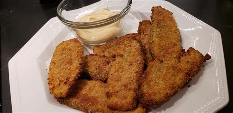 First Timer Air Frying Fried Pickles With Sriracha Mayo Dipping Sauce