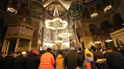 Kandil G Nleri Ne Zaman Hangi Tarihte Dini Bayram Ve Kandil