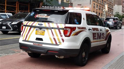 Empress EMS Paramedic Operating During An Organ Transport On West 34th Street In Midtown ...