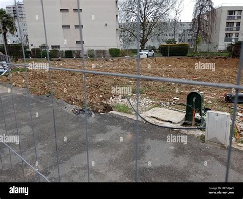 FUTURE MOSQUÉE DE VILLEJUIF VAL DE MARNE FRANCE Stock Photo Alamy