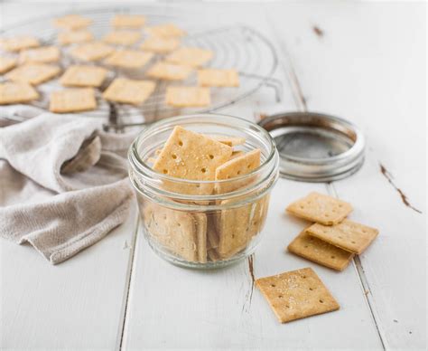 Non Wheat crackers recipe ready to serve | GFF Magazine