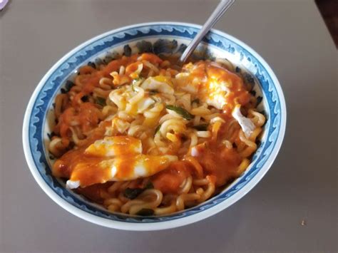 [homemade] Neoguri Spicy Seafood Udon Noodles With Poached Egg And