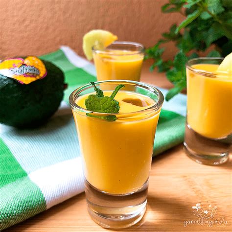 GAZPACHO DE MELÓN Y AGUACATE COCINANDOMELAVIDA