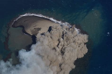 New Island Emerges Off Japan After Powerful Underwater Volcano Eruption ...