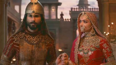 Padmavat movie review : Overall it is a ‘good’ movie - Muslim Mirror