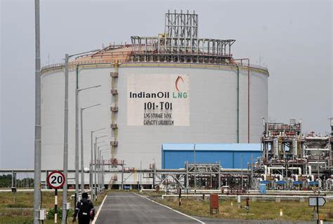 Indian Oil Inks LNG Deals With UAE S Adnoc France S TotalEnergies