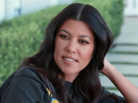 Just Pounded A Glass Kourtney Kardashian Reveals She Drinks Her Own Breast Milk When Sick