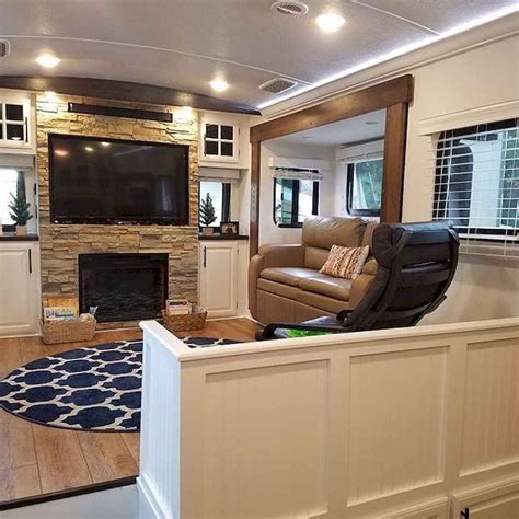 65 Best Travel Trailers Remodel For Rv Living Ideas In 2020 Remodeled