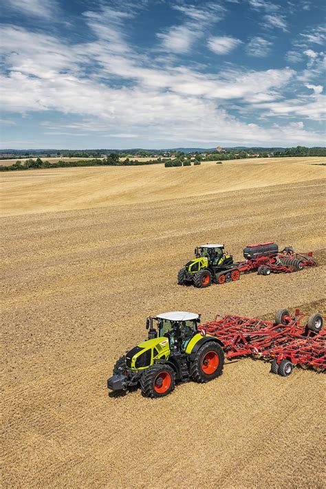 Tractors Claas