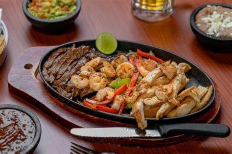 Fajitas Cielo Mar y Tierra Café de La Flor