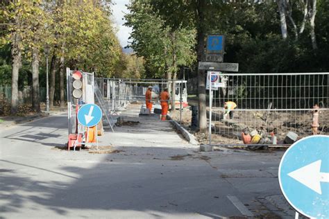 Asfalti E Marciapiedi Lavori In Corso Per Milioni Restyling Di