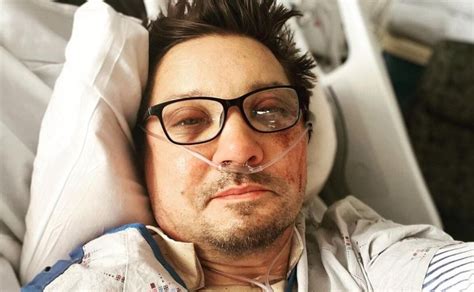 Jeremy Renner Salvó A Su Sobrino De Ser Aplastado Por Una Máquina Causa Del Accidente