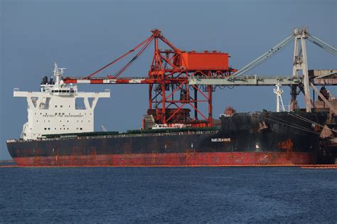 Atraca En El Puerto Exterior De Ferrol Un Buque Con 165 000 Toneladas