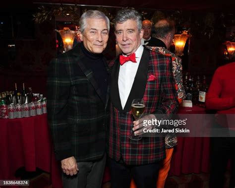 Anne And Jay Mcinerney Holiday Party Photos And Premium High Res