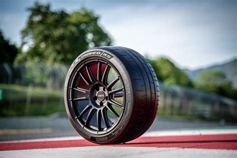 Pirelli P Zero Trofeo RS Global Debut - Asia's Ultimate Tyre Awards